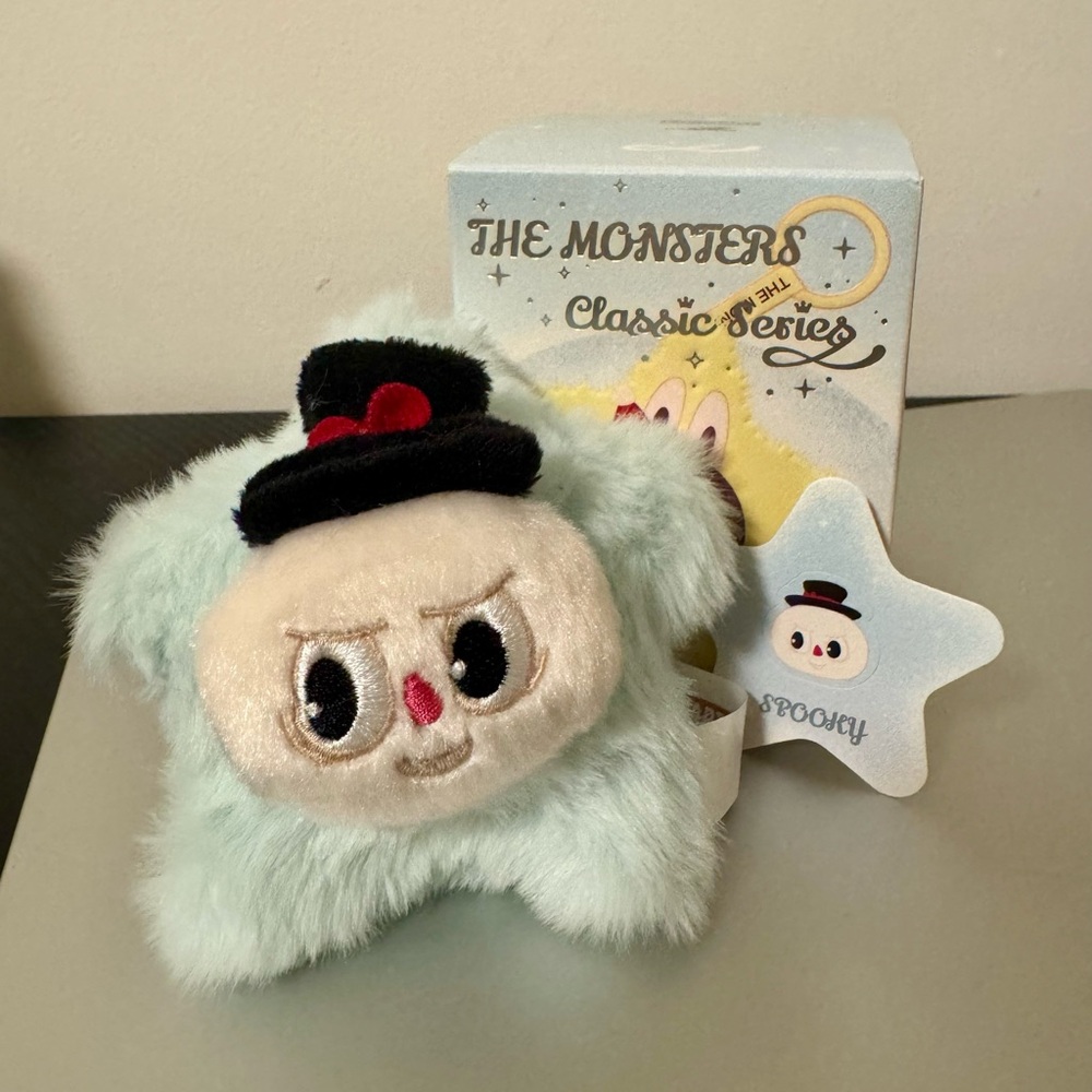 POP MART THE MONSTERS Classic Series-Sparkly Plush Pendant Blind Box -Spooky